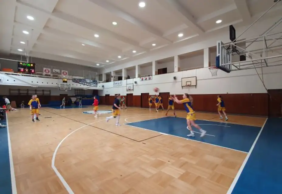 ŽENY: Důležité výhry v boji o play-off