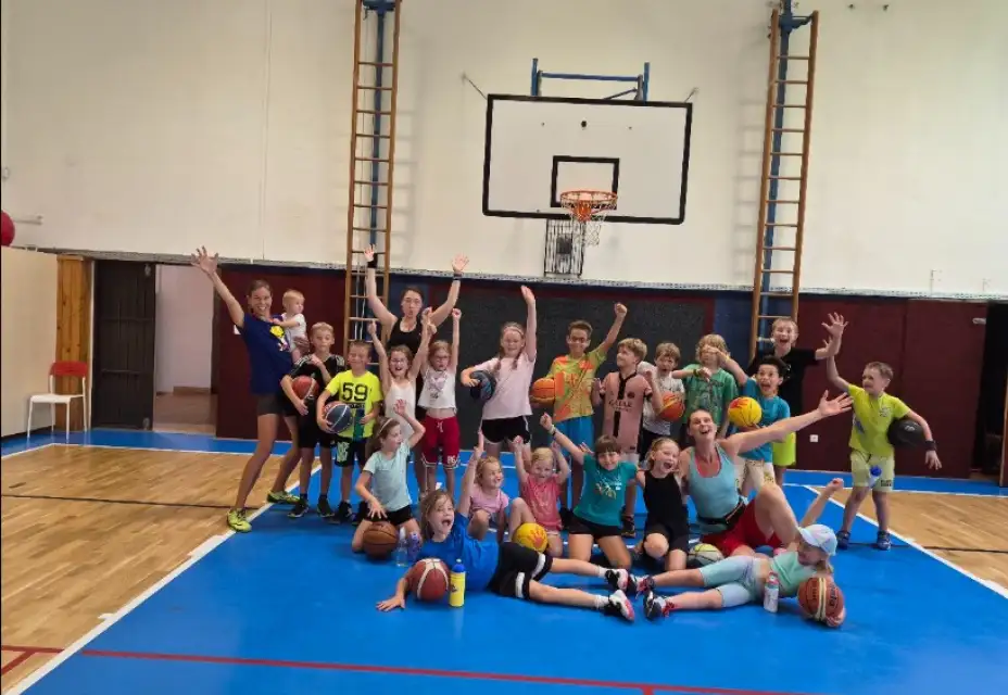 Víc než jen basketbal: Ohlédnutí za příměstským kempem