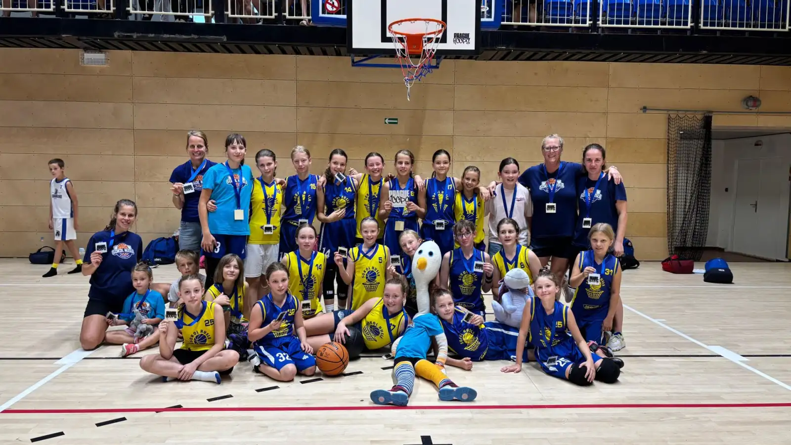 Premiéra turnaje PragueHoops s naší medailovou účastí