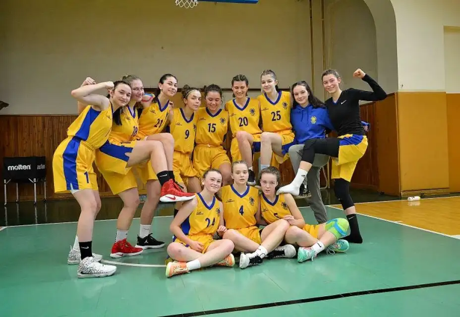 U17: Těsná porážka a rekordní výhra