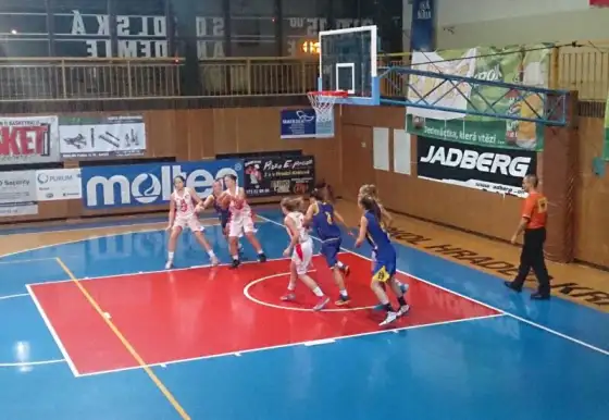 U19
