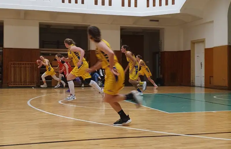 ŽENY: Dohrávka s Jabloncem